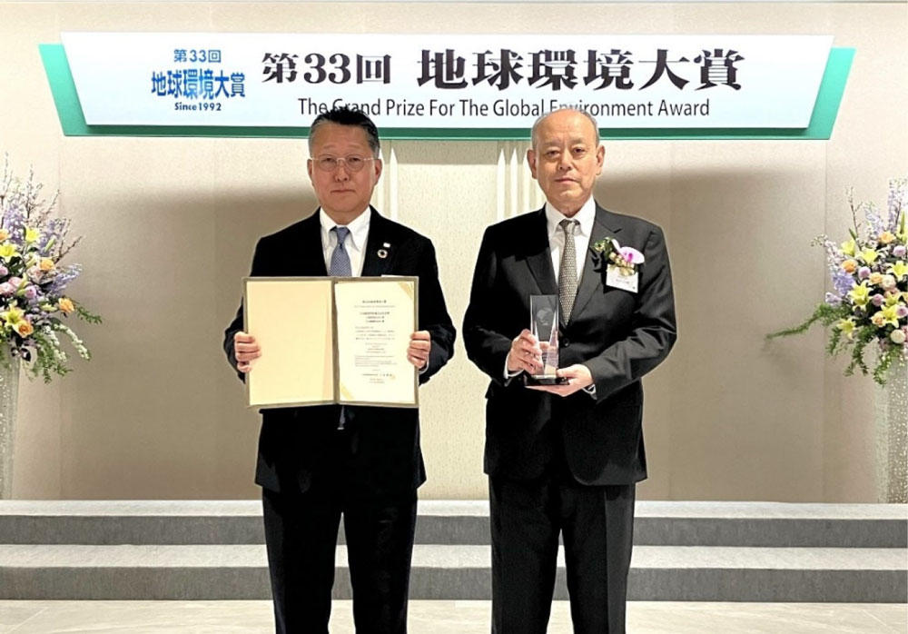 (左:日本通運 杉山千尋 代表取締役副社長執行役員 右:大成建設 谷山二朗CSuO副社長執行役員)