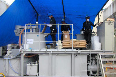 写真1　実機プラントでの製造試験