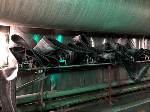 写真1 ベルト破断状況例