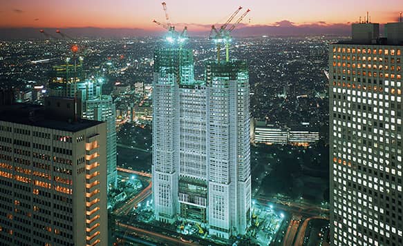 Taking on large projects that coexist with the global environment